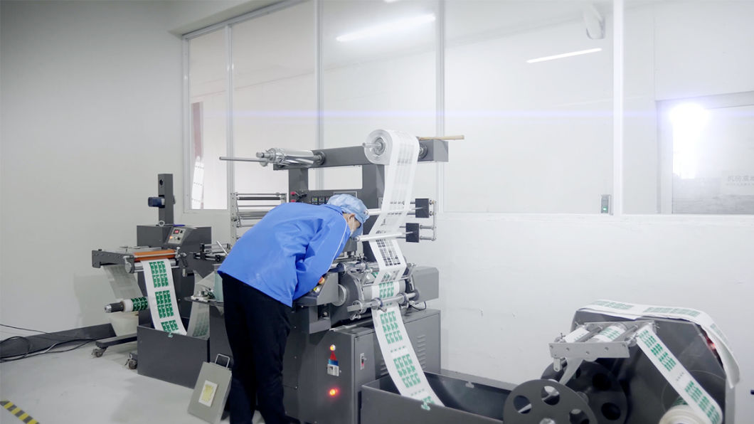 Movable Training Hand for Nail Art